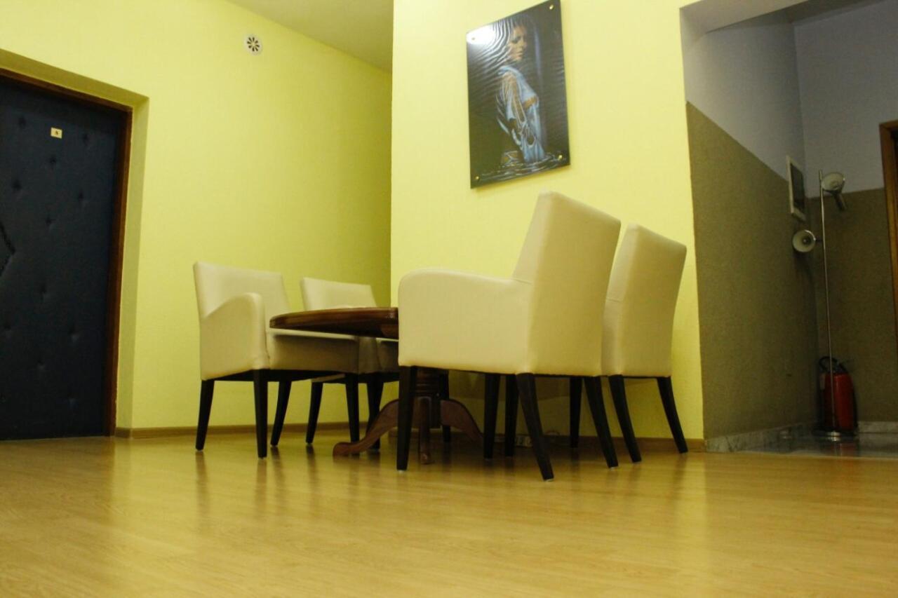 Motel Magistrala โดโบย ภายนอก รูปภาพ