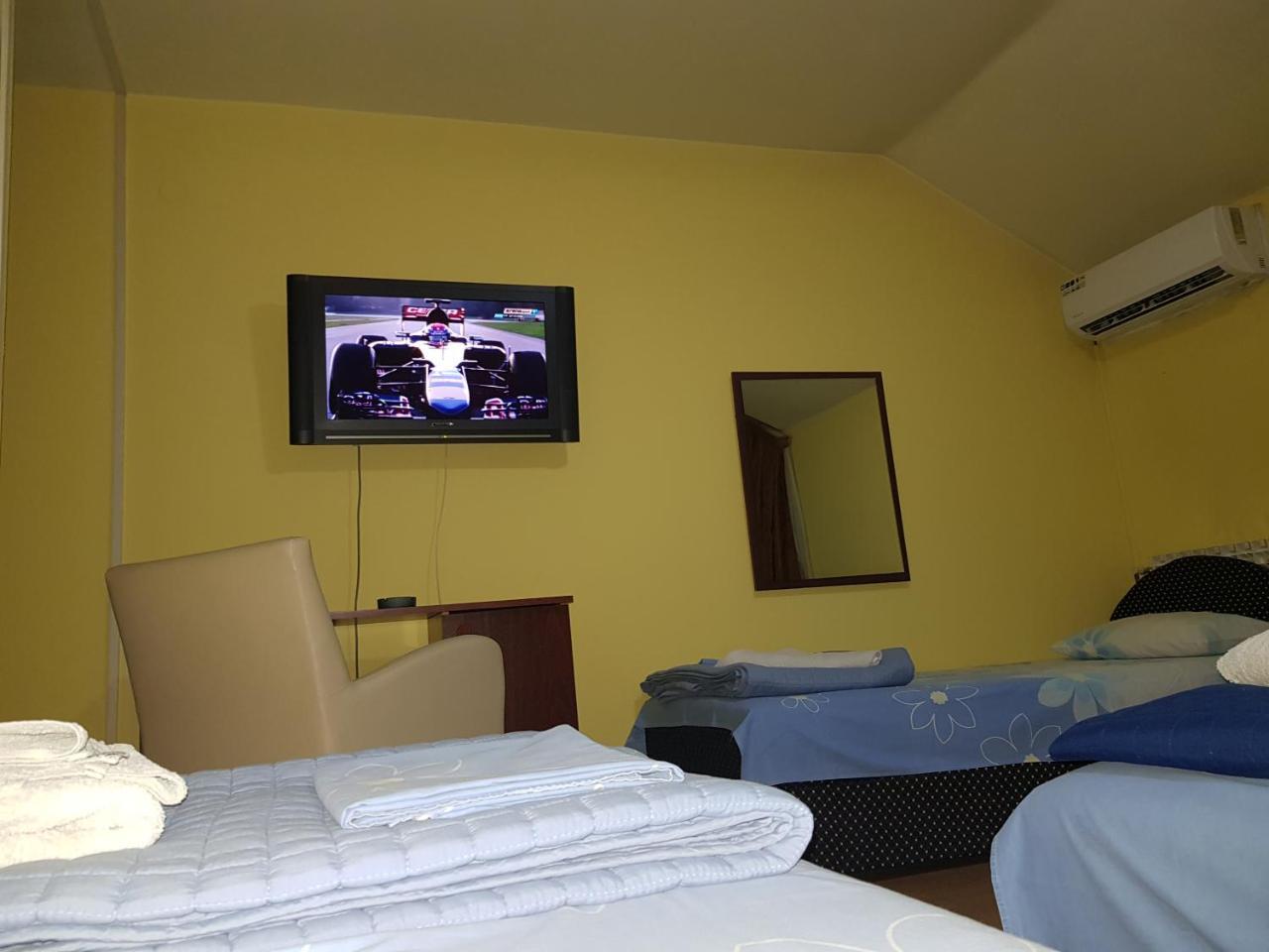 Motel Magistrala โดโบย ภายนอก รูปภาพ